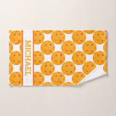 Orange Pickleballs mit benutzerdefiniertem Text Handtuch (Handtuch)