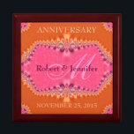 Orange   Pink Damask Hochzeitstag Geschenkboxen<br><div class="desc">Einzigartige und stilvolle Fraktal-Kunstlace in frischen Orangen- und süß-rosa Damast-Schnürsenkeln-Design - Exquisite und elegante Brauerei, Jubiläum oder Verlobung präsentiert. Persönlich mit Namen, Jubiläumsdatum und Monogramm oder Zahlen - gemacht in eine wunderbare hölzerne Geschenkboxen, um Schmuck behalten, Schmuckkasten für Ihre speziellen Keepsakes. Schenken Sie sich ein wunderbares Geschenk - füllen Sie...</div>