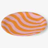 Orange Pink Groovy Retro Abstrakt Wave Y2K Muster Pappteller (Schrägansicht)