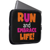 Orange Pink Text Run Runner Marathon Laptopschutzhülle (Vorne Rechts)