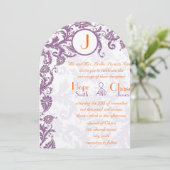 Orange Plum Damask Monogram Wedding Einladung (Stehend Vorderseite)