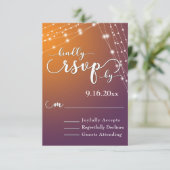 Orange Plum Ombre & Light Strings Wedding RSVP Karte (Stehend Vorderseite)