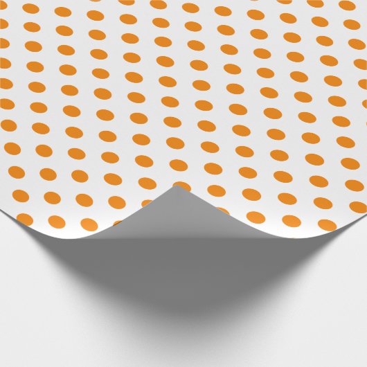 Orange Polka Dot auf weißem Medium Space Geschenkpapier (Ecke)