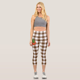 Orange Pumpkin auf weißbraunes, kariertes Muster Capri Leggings