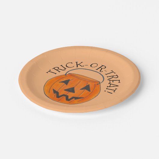 Orange Pumpkin-EcketHalloween der Trick-oder-Lecke Pappteller (Schrägansicht)