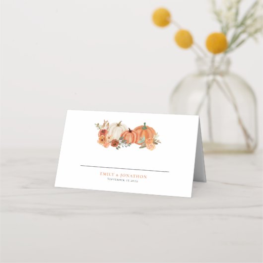 Orange Pumpkins Autumn Florals Names Date Wedding Platzkarte (Vorderseite)