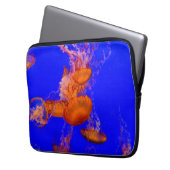 Orange Quallen Laptop-Hülle | Blue Ocean Case (Vorderseite Links)