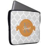 Orange Quatrefolie Personalisiert Laptopschutzhülle (Vorne Rechts)
