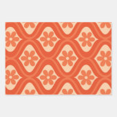 Orange Retro 70er Blume auf Ogemuster Geschenkpapier Set (Vorderseite)