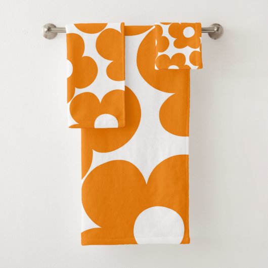 Orange Retro Daisies #1 #decor #art Badhandtuch Set (Insitu)