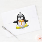 Orange Ribbon Penguin Runder Aufkleber (Umschlag)