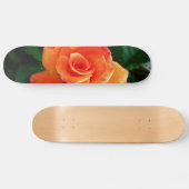 Orange Rose Blume Skateboard (Horizontal)