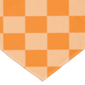Orange Schachbrett Diamond Pattern Tischdecke (Schrägansicht)