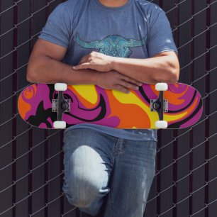 Orange, Schwarz, Rosa und Gelb Skateboard