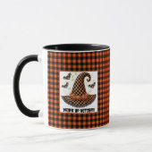 Orange & schwarzer Gingham Halloween Hexenhut & Fl Tasse (Links)