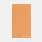 Orange Script Names Wedding Serviette (Vorderseite)