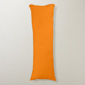 Orange Seitenschläferkissen (Vorderseite Vertikal)