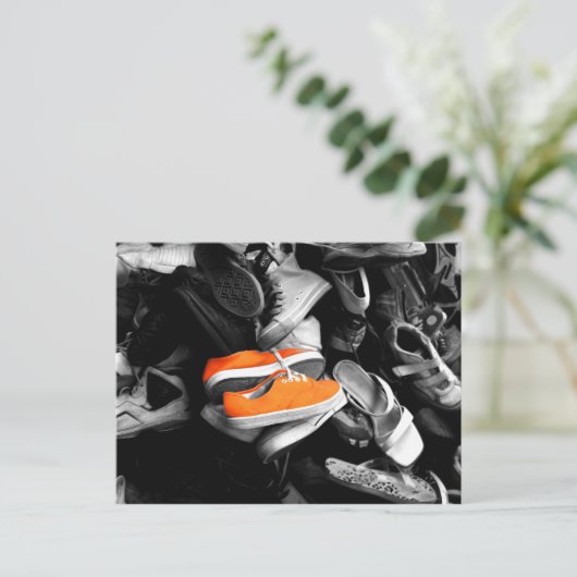 Orange Shoes Postkarte (Stehend Vorderseite)