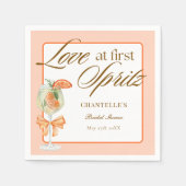 Orange Simple Liebe bei First Spritz Brautparty Serviette (Vorderseite)