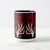 Orange Skeleton Hands Zweifarbige Tasse (Mittel)