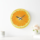 Orange Slice Delight Große Wanduhr (Zuhause)