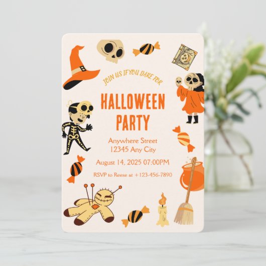 Orange Spooky Kid Halloween-Party Einladung (Stehend Vorderseite)