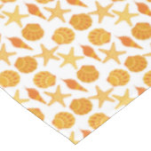 Orange Strand-Muschel-Muster Tischdecke (Schrägansicht)