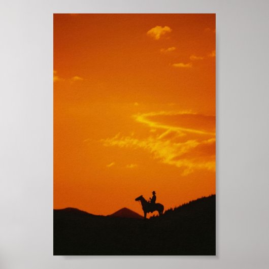 Orange Sunset mit Cowboy-Silhouette Poster (Vorne)