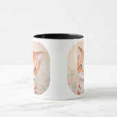 Orange Tabby-Katze Blumen-Gartenim niedlichen Tasse (Zentrum)