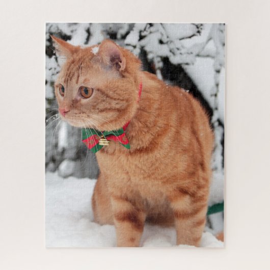Orange Tabby Katze im Schnee Puzzle (Vertikal)