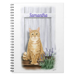 Orange Tabby Katze mit Lavender Notizblock