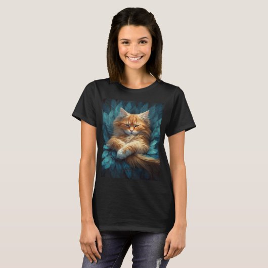 Orange Tabby Kitten in Bed of Blue Feathers T-Shirt (Vorne ganz)