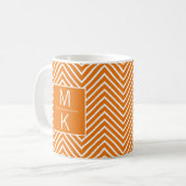 Orange Thin Zickzack Square Splitter Mit Monogramm Kaffeetasse (Vorderseite Links)