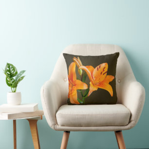 Orange Tiger Lily Blume and Buds Nah-Up Kissen