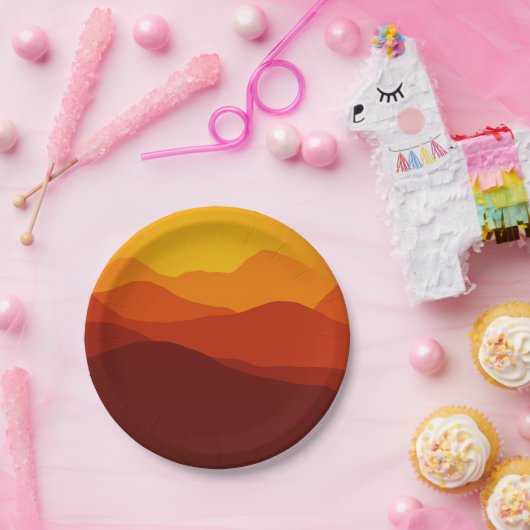 Orange tont Sonnenuntergang über Pappteller (Party)