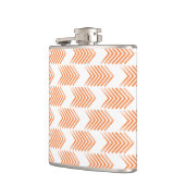 Orange Tribal Arrow Muster Flachmann (Links)