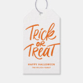 Orange Trick oder Treat Hand Letween Geschenkanhänger (Vorderseite)