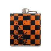 Orange u. schwarzes Schachbrett-Vinyl Flachmann (Rückseite)