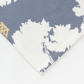 Orange und Blue Chinoiserie Pagodas Monogram Fleecedecke (Ecke)