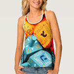 Orange und Blue Dreidels Tanktop<br><div class="desc">Foto von farbenfrohen orangen und blauen dreiköpfigen. Bild von Adiel lo, wikicommons.</div>