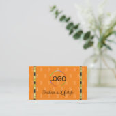 Orange und Peach Chic mit Gemusterten Logobriefen Visitenkarte (Stehend Vorderseite)