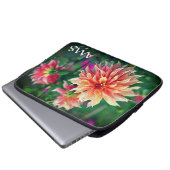 Orange und Pink Dahlia Blume Initials Laptopschutzhülle (Vorne Knopf)