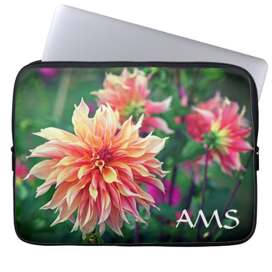 Orange und Pink Dahlia Blume Initials Laptopschutzhülle (Vorderseite)