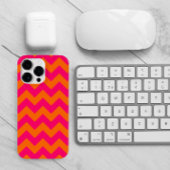 Orange und Pink Zigzag iPhone Hülle