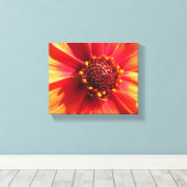Orange und Red Dahlia Leinwanddruck (Insitu (Holzboden))
