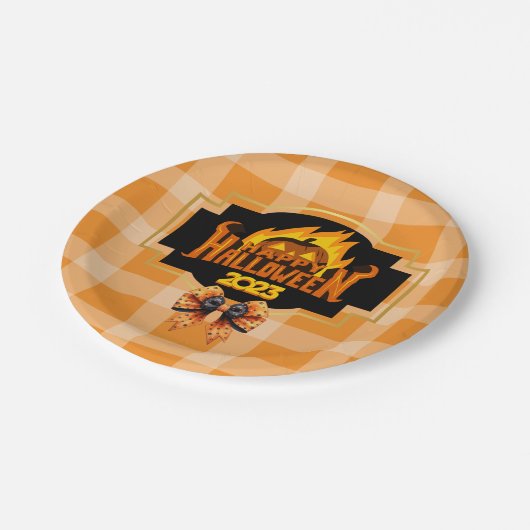 ORANGE- UND SCHWARZPATTERILLUSTRATION HALLOWEEN PAPPTELLER (Schrägansicht)