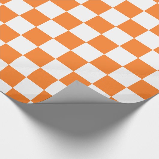 Orange und Weiß des karierten Musters Geschenkpapier (Ecke)