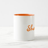 Orange und weiße Tasse des personalisierten Tones (Mittel)