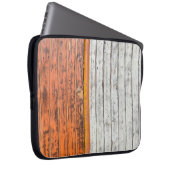 Orange und weiße Wandfarbe Laptopschutzhülle (Vorne Rechts)