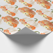 Orange und White Glittery Pumpkins Wrapping Paper Geschenkpapier (Ecke)